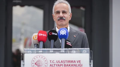 Ulaştırma Bakanı Abdulkadir Uraloğlu, deniz ticaretindeki büyümeye dikkat çekerek limanlarda