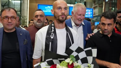 Beşiktaş’ın yeni transferi Çek kanat oyuncusu Vaclav Cerny İstanbul’a geldi.