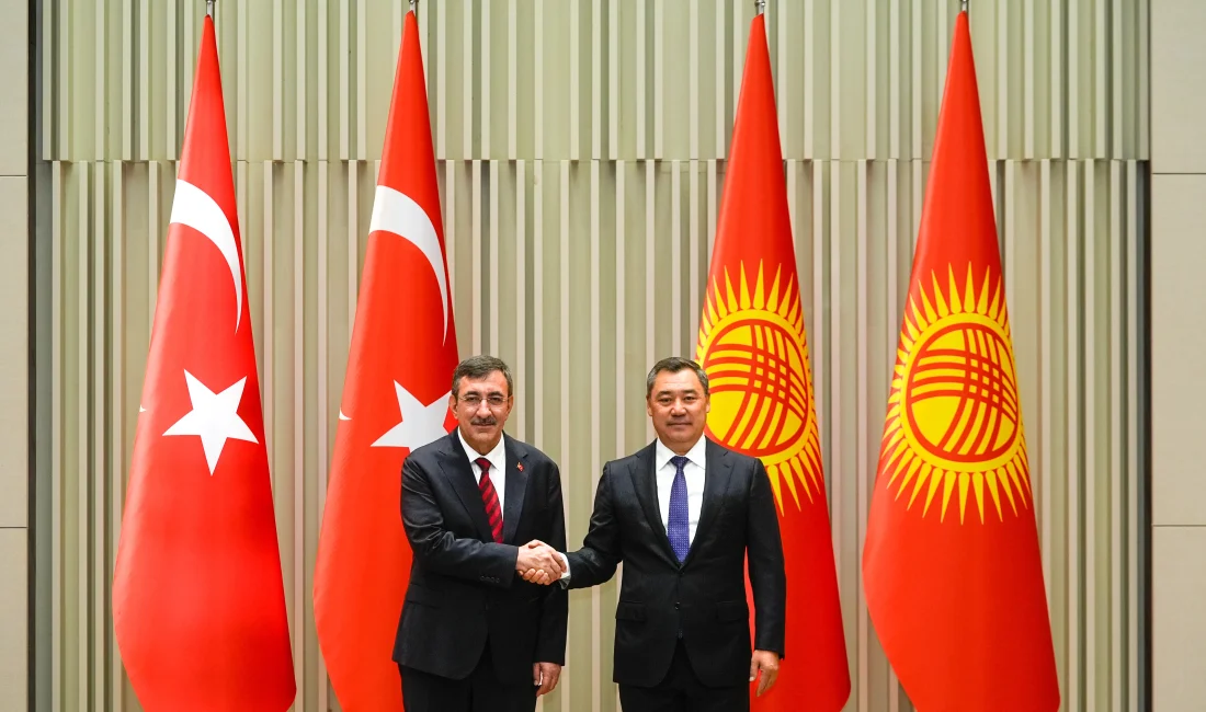 Cevdet Yılmaz, Kırgızistan’da Ata Beyit Anıt Kompleksi’ni ziyaret etti Cumhurbaşkanı Yardımcısı Yılmaz, Kırgızistan’da Ata Beyit Ulusal Tarih ve Anıt