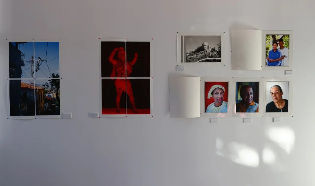 Fransız Fotoğrafçı Philippe Dupuich’ten İzmir’de Afro-Türk Sergisi Fransız fotoğrafçı Philippe Dupuich’in “Afro-Turk Spirit” sergisi, Afro-Türklerin kimliğini, yaşamını