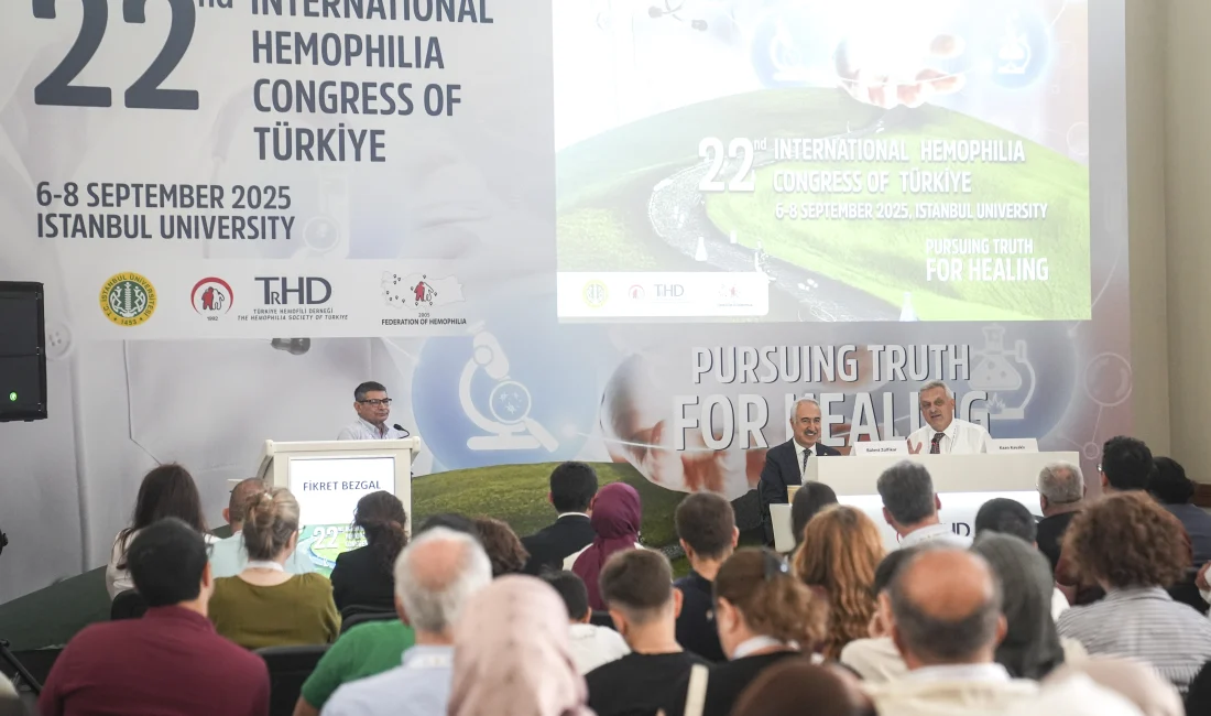 Türkiye Hemofili Derneği’nin ev sahipliğinde İstanbul’da düzenlenen kongrede, hastalar, yakınları