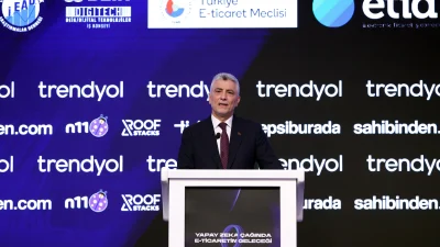 Ticaret Bakanı Ömer Bolat, 21 Kasım’da düzenlenecek e-ticaret festivaliyle ekonomide