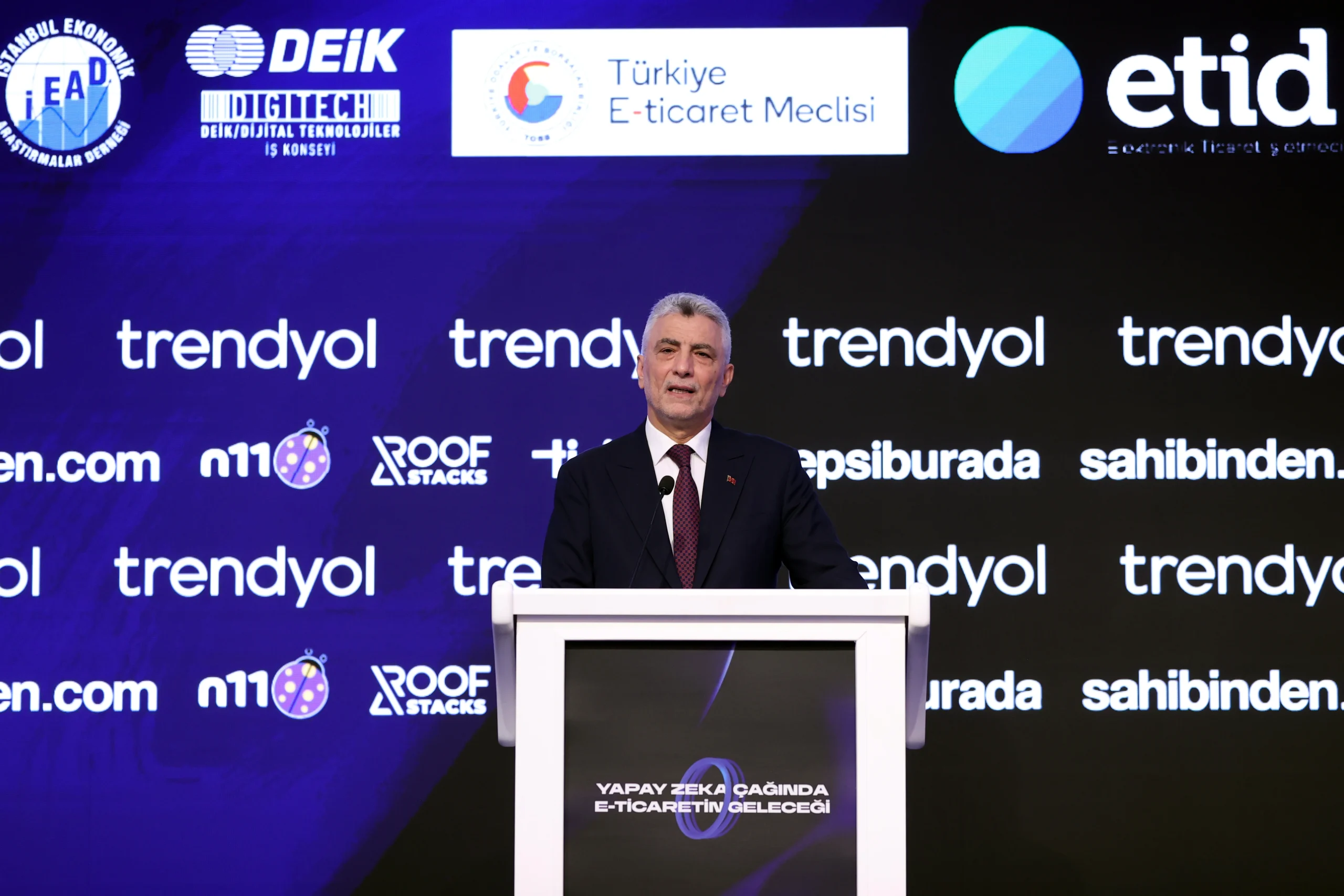 Ticaret Bakanı Ömer Bolat, 21 Kasım’da düzenlenecek e-ticaret festivaliyle ekonomide