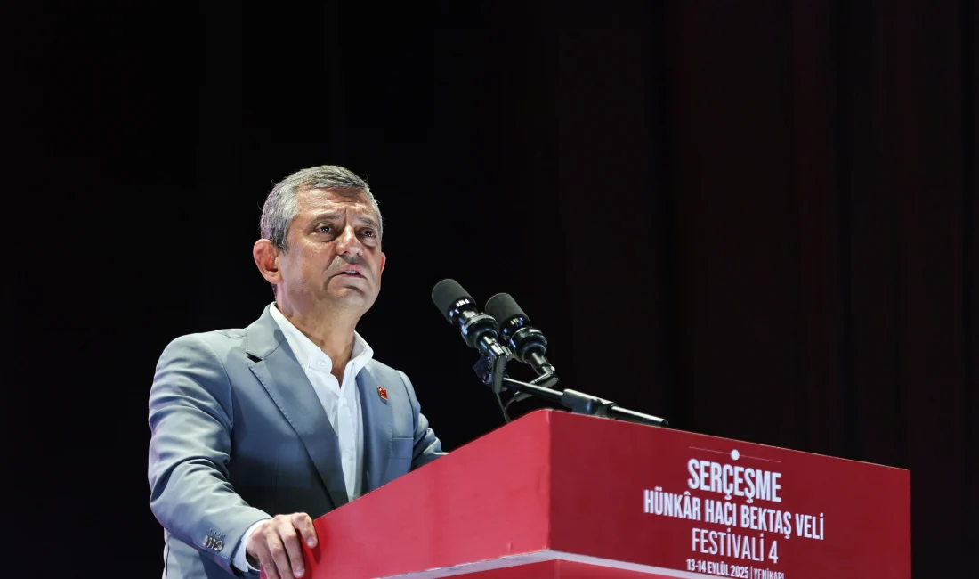 CHP lideri Özgür Özel, Alevi toplumunun taleplerine sahip çıkacaklarını vurguladı:
