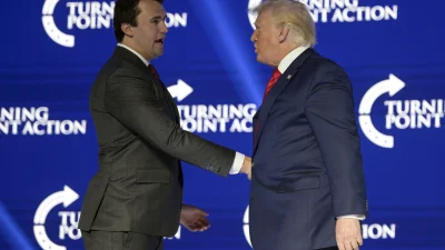 ABD’de Trump’a yakınlığıyla bilinen aktivist Charlie Kirk, Utah’taki bir etkinlikte