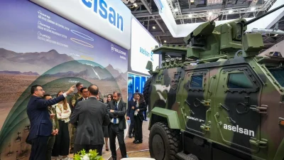 ASELSAN’ın “dron avcısı” KORKUT 100/25 Londra’da görücüye çıktı ASELSAN, KORKUT 100/25 Yakın Hava Savunma Sistemi’ni uluslararası sahnede ilk