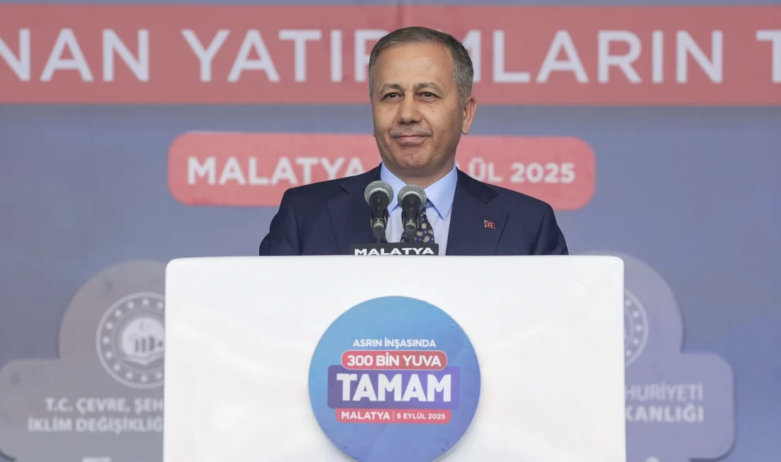 İçişleri Bakanı Ali Yerlikaya, Malatya’da 300 bininci deprem konutunun tesliminde,