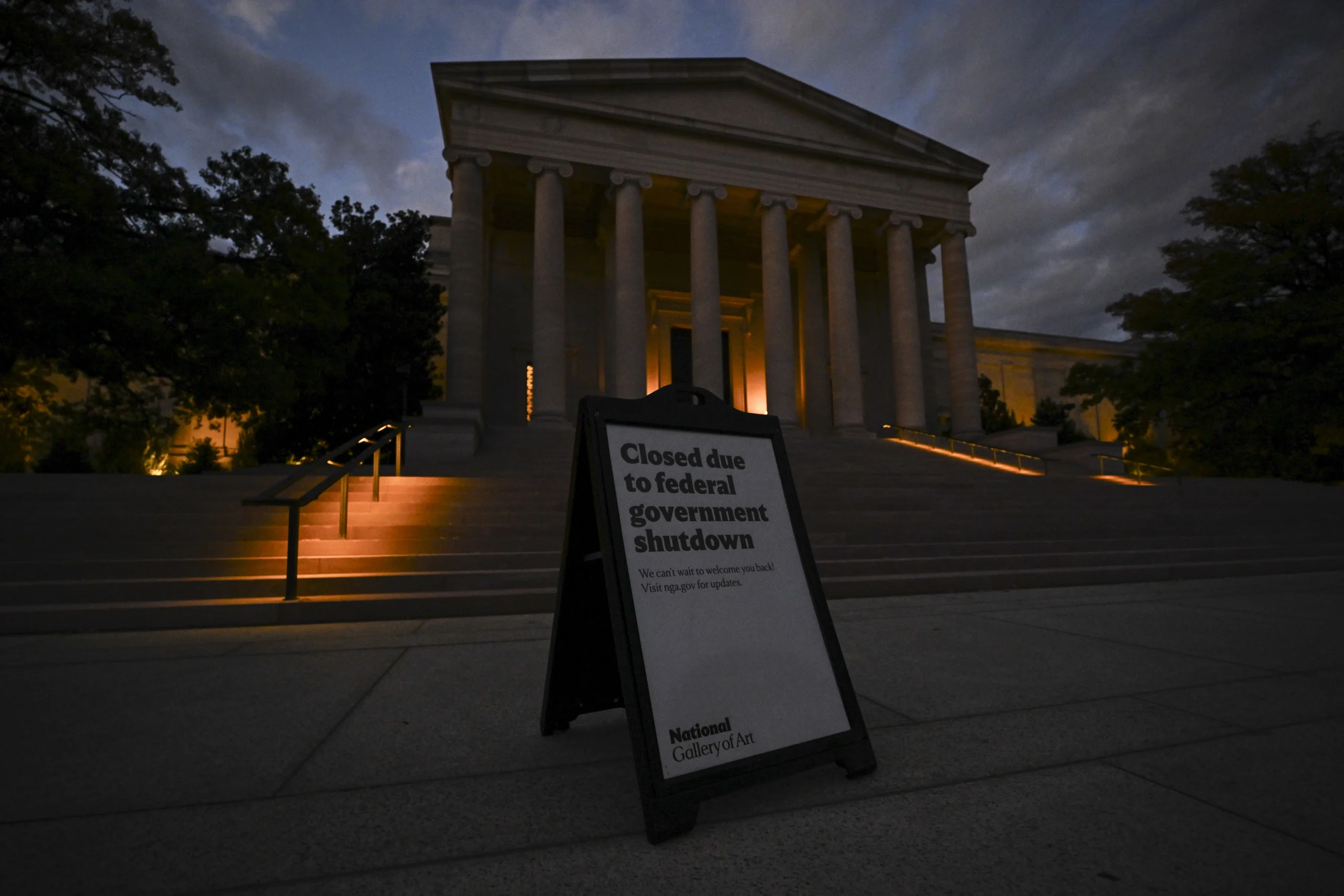 ABD federal hükümeti, bütçe krizi nedeniyle 23 gündür kapalı. Uzlaşma