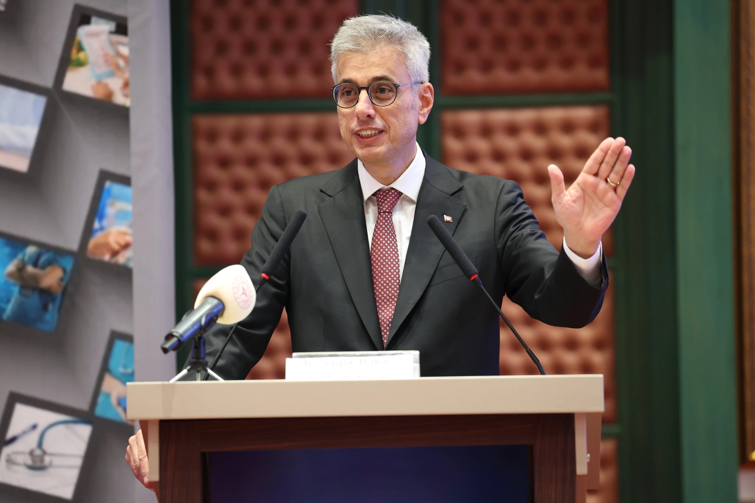 Sağlık Bakanı Memişoğlu, "Z-İnovasyon Zirvesi"nde gençlerle bir araya gelerek Türkiye'nin