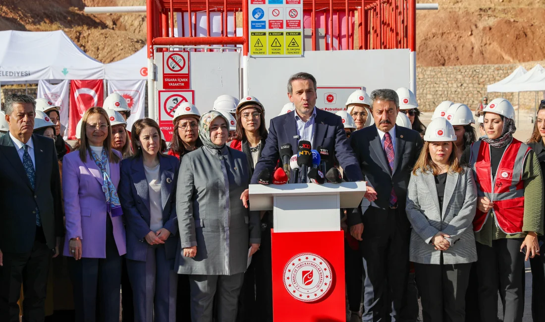 Enerji ve Tabii Kaynaklar Bakanı Alparslan Bayraktar, Gabar'da petrol üretimi