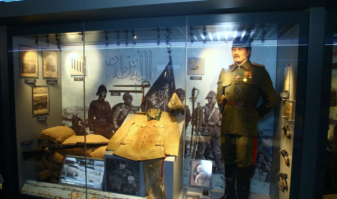 Çanakkale Savaşları Mobil Müzesi, Bakü'de düzenlenen törenle ziyarete açıldı. Etkinlikte