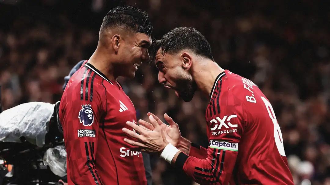 Revealed: Casemiro faces huge £375k-a-week Man Utd call Casemiro’nun £375 binlik Manchester United sözleşmesi kritik aşamada. Amorim yıldız