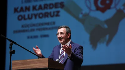 Cumhurbaşkanı Yardımcısı Cevdet Yılmaz, "Enflasyonla mücadeleyi önceliklendiriyoruz. 2026'da tek haneli