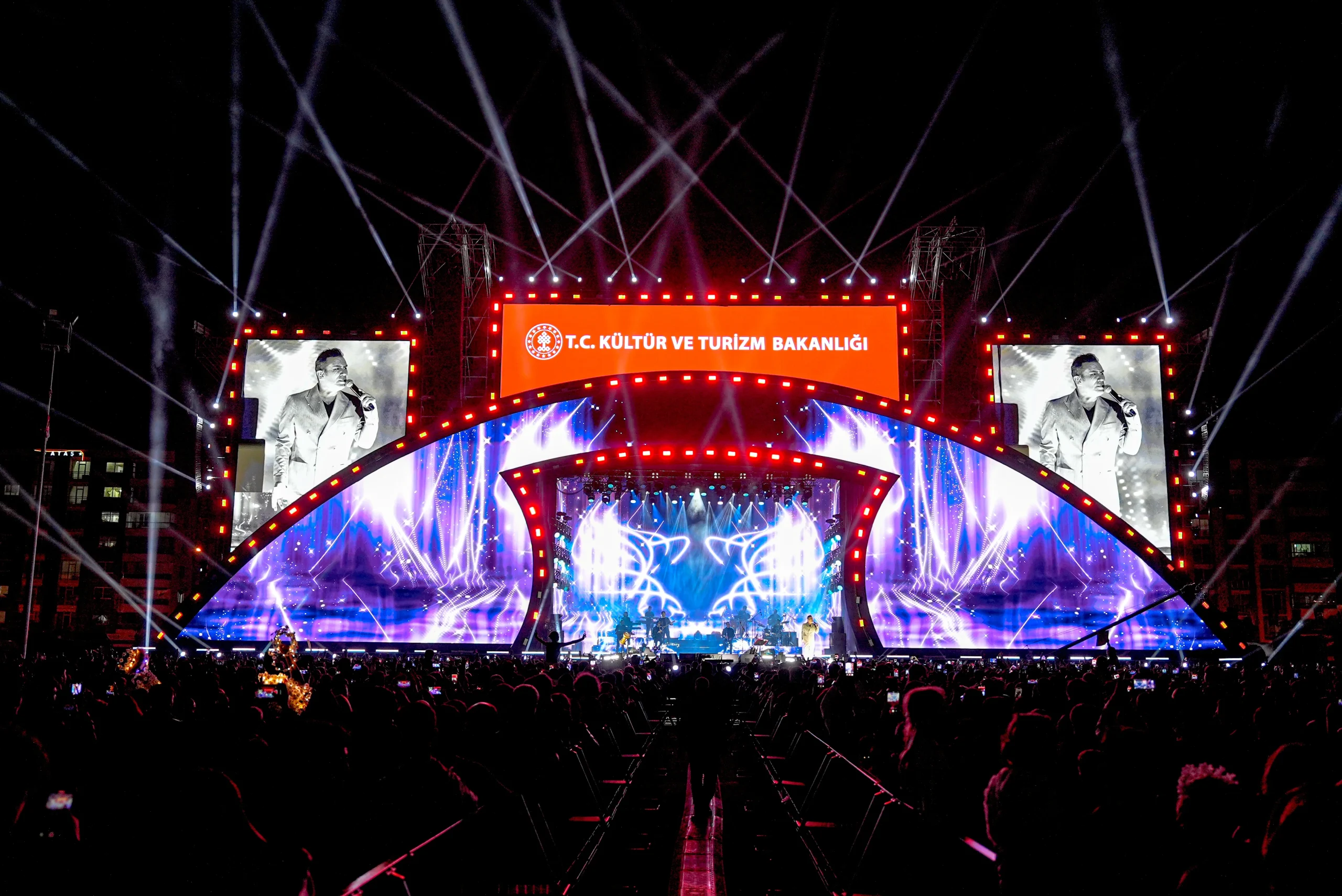 Kültür ve sanatla iç içe geçen Diyarbakır Kültür Yolu Festivali,