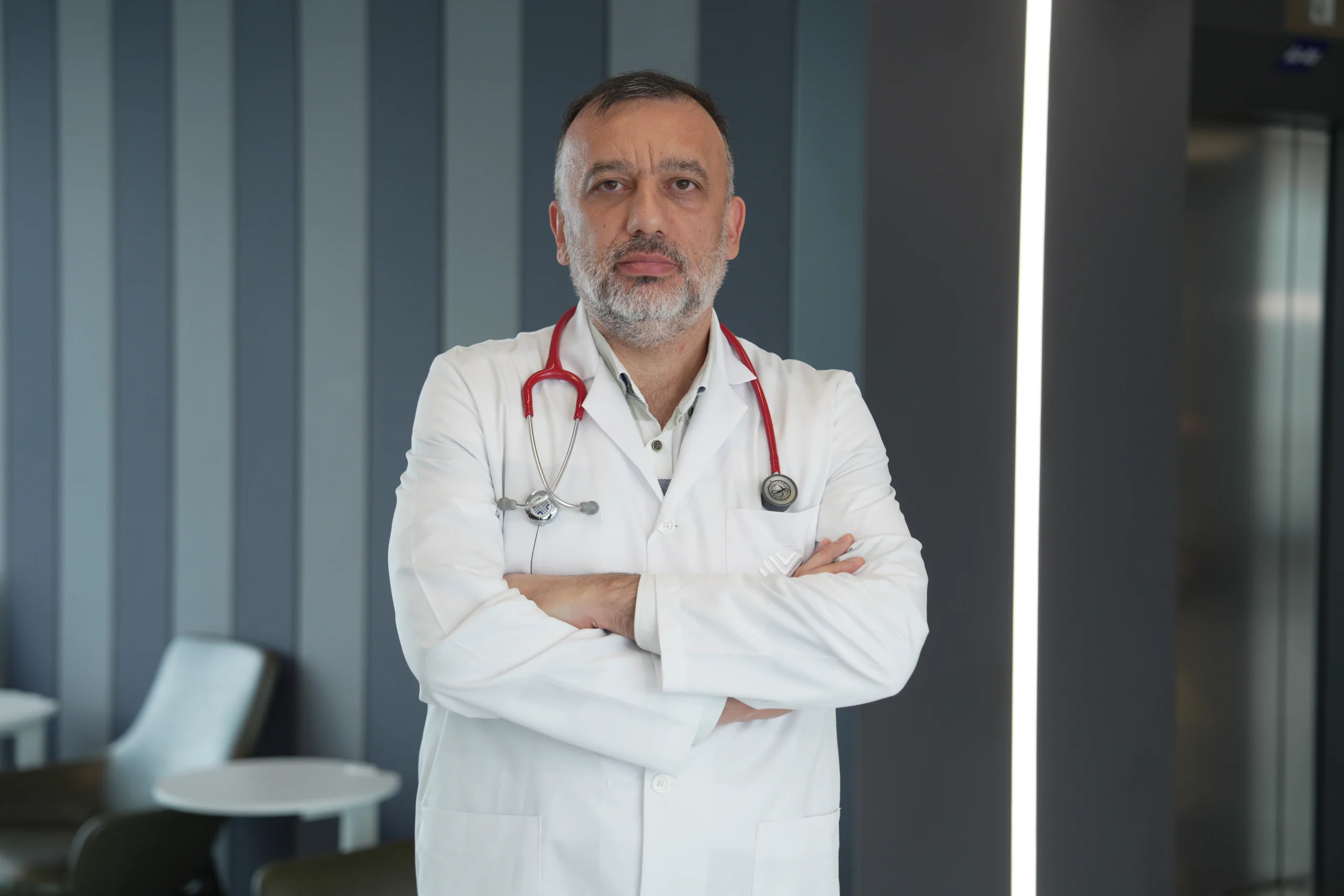 Prof. Dr. Ahmet Güzel, elektronik sigaranın çocuklarda bağımlılığa ve ciddi