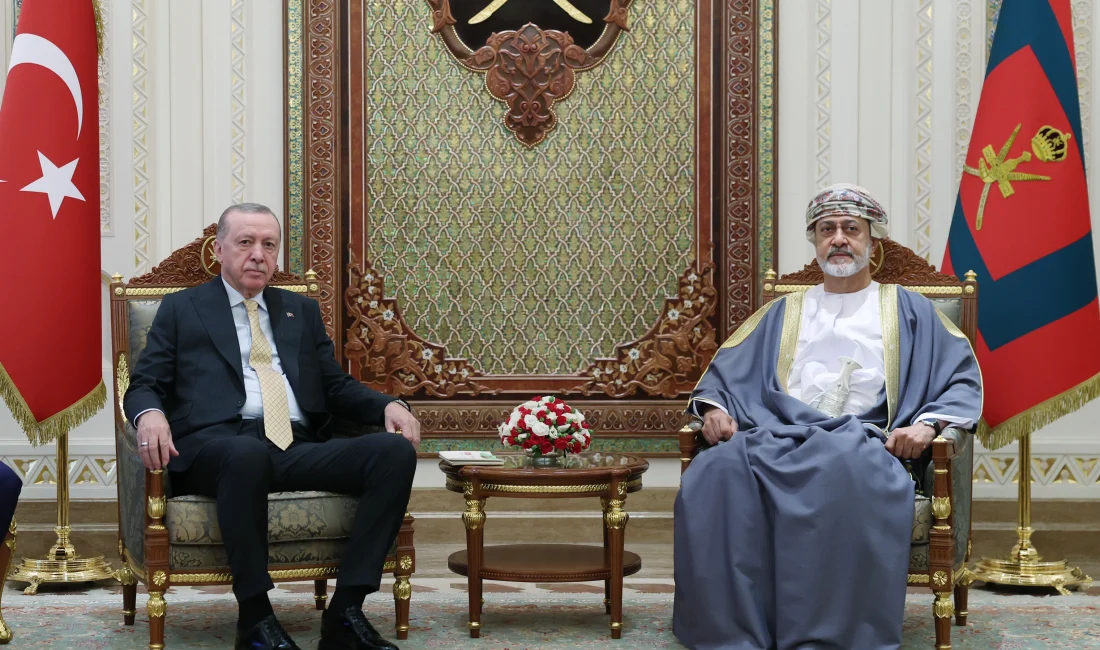 Cumhurbaşkanı Erdoğan, Umman Ziyaretinde 16 Anlaşmaya İmza Attı Cumhurbaşkanı Erdoğan, resmi ziyarette bulunduğu Umman’da Sultan Heysem bin Tarık