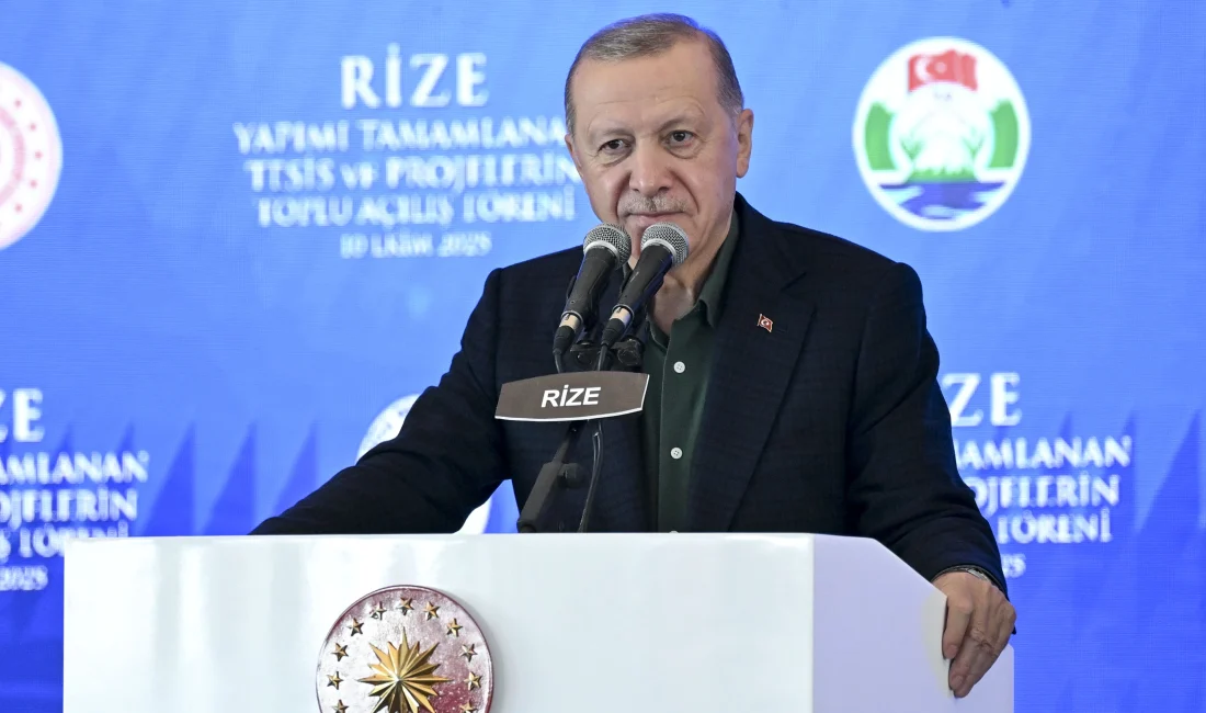 Cumhurbaşkanı Erdoğan, Rize'de sel sonrası destek sürecini ve 3 milyar