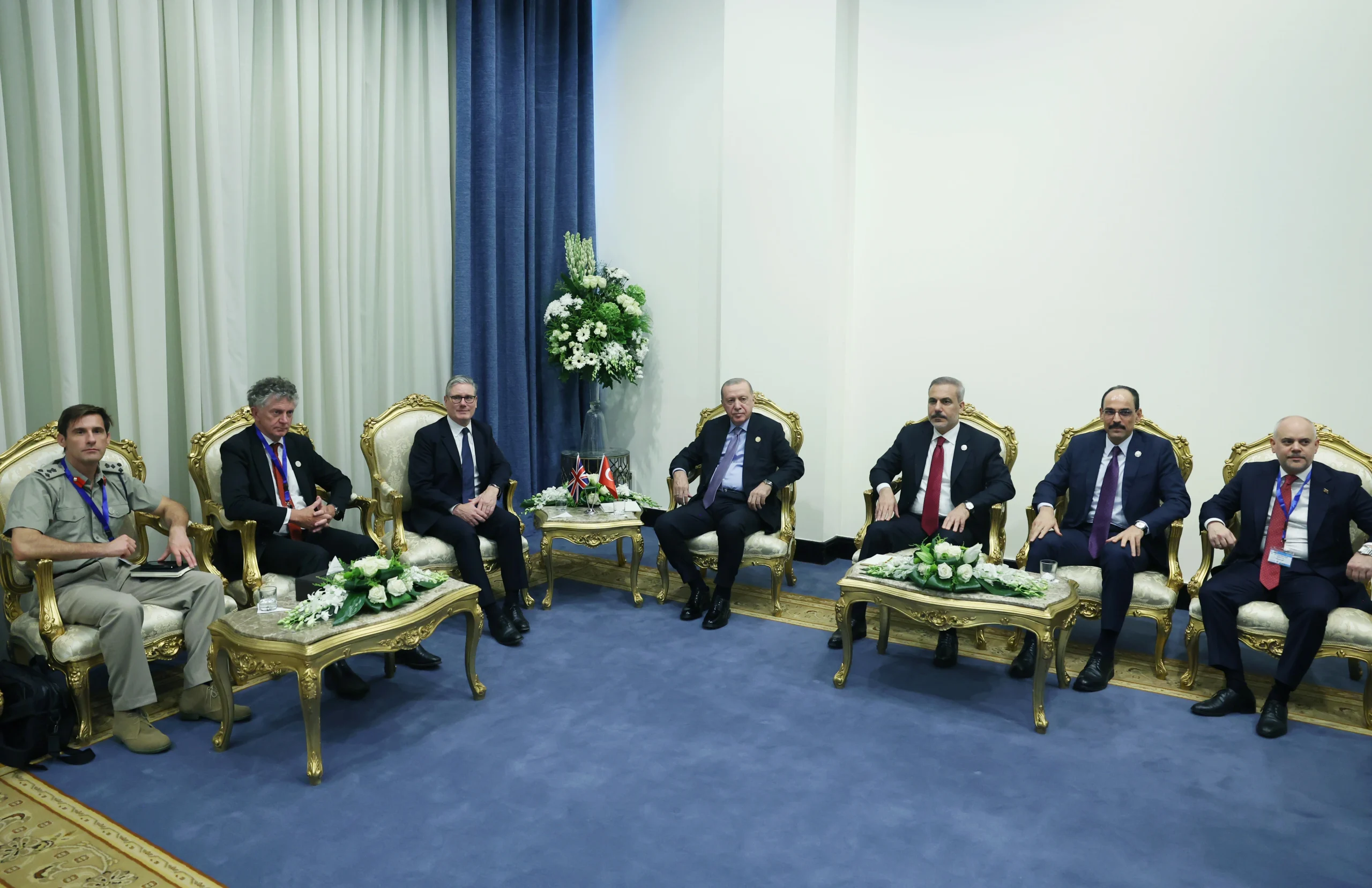 Cumhurbaşkanı Erdoğan, Mısır'daki Şarm el-Şeyh Barış Zirvesi kapsamında çok sayıda