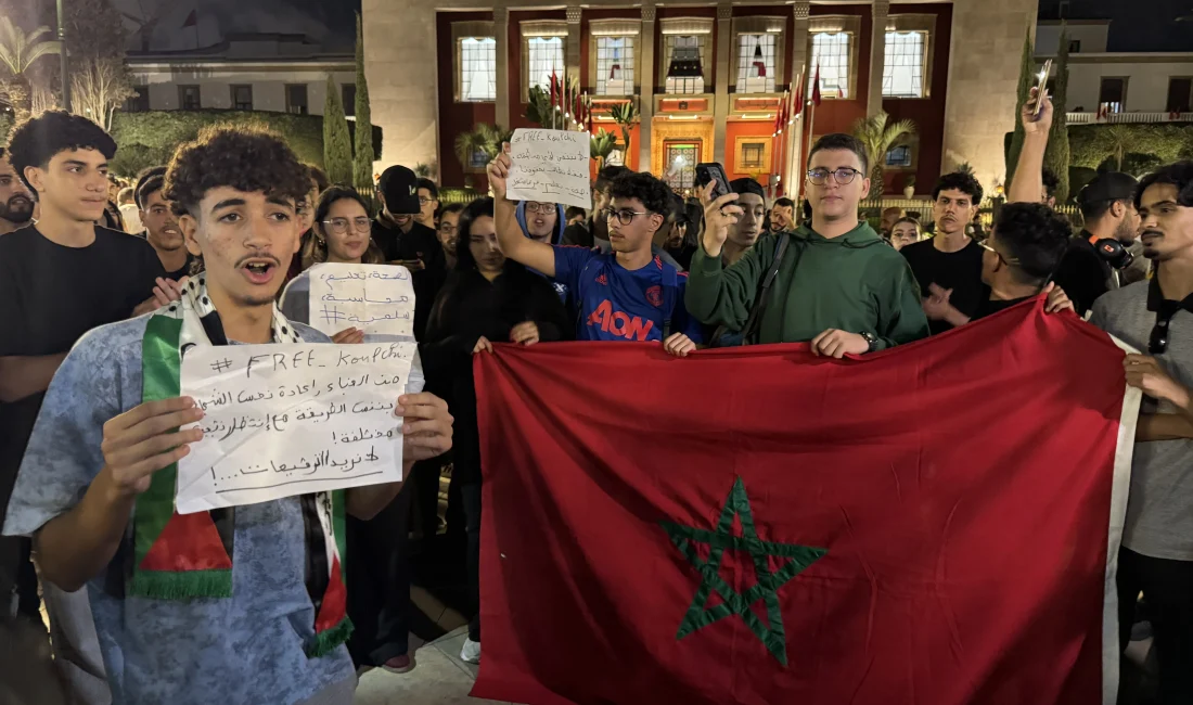 Fas’ta Z Kuşağı Protestoları Yeniden Başladı: Gen Z 212 Hareketi Taleplerini Yineledi Fas’ta gençlerin öncülüğünü yaptığı Gen Z 212 Hareketi’nin çağrısıyla bir