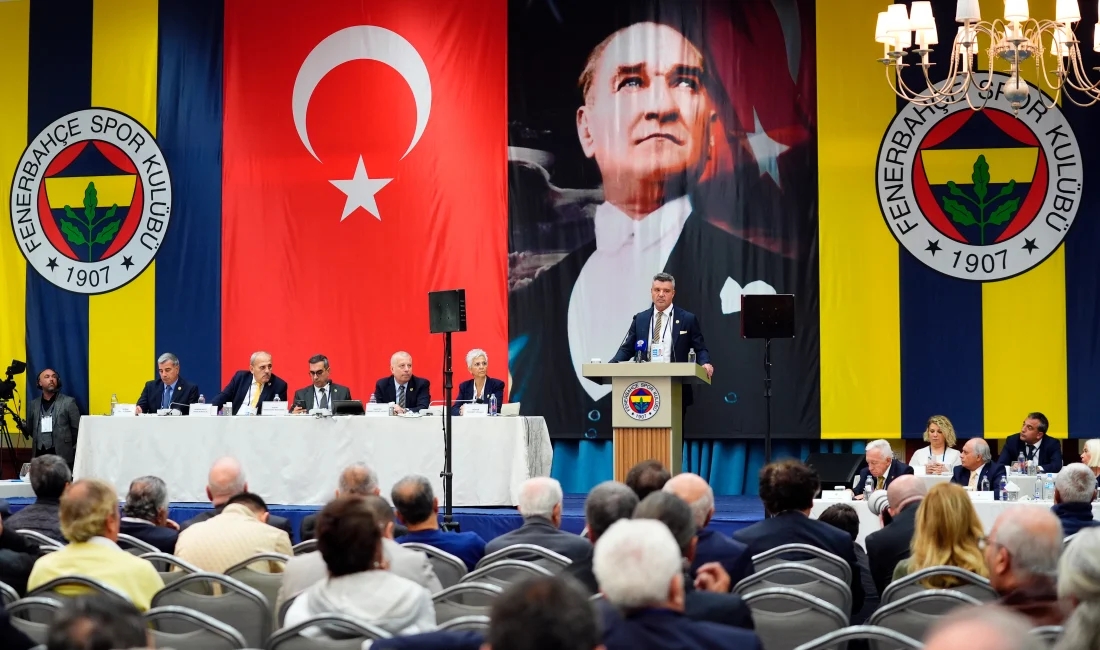 Fenerbahçe Başkanı Sadettin Saran, Yüksek Divan Kurulu Toplantısı’nda kulübün geleceği