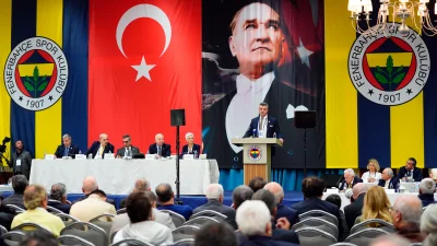 Sadettin Saran: “Fenerbahçe’yi Dünya Çapında Güven ve İstikrar Markası Yapacağız” Fenerbahçe Başkanı Sadettin Saran, Yüksek Divan Kurulu Toplantısı’nda kulübün geleceği