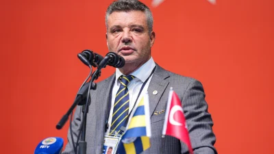 Fenerbahçe'nin olağanüstü genel kurulunda daha önce reddedilen maddeler bu kez