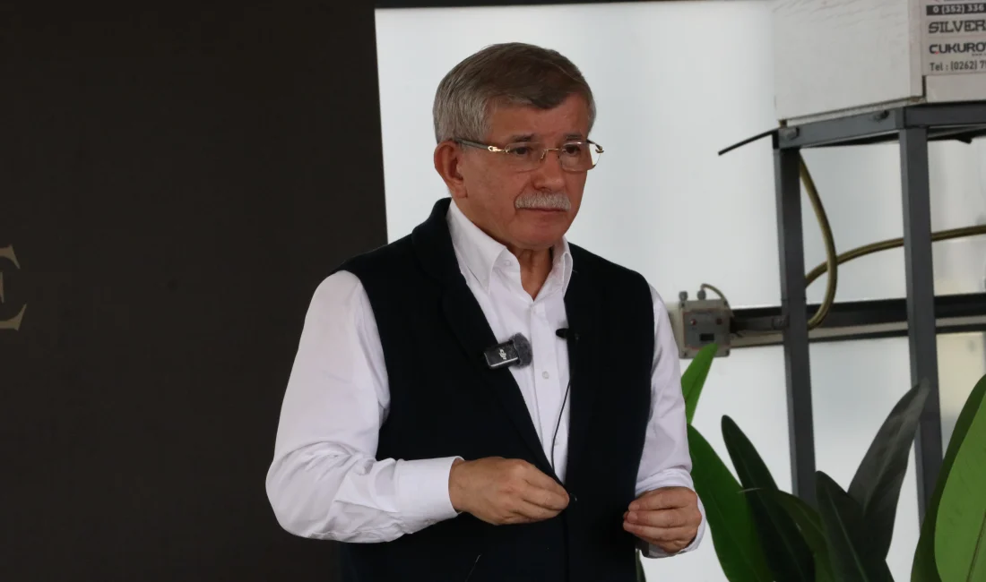 Ahmet Davutoğlu, Kayseri’de gençlerle buluştuğu söyleşide Gazze’deki dramın tüm insanlığı