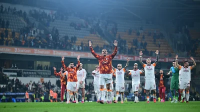 Galatasaray, Başakşehir’i 2-1 Mağlup Etti: Sane’den Duble! Süper Lig’de 9. haftaya damga vuran maçta Galatasaray, deplasmanda Başakşehir’i