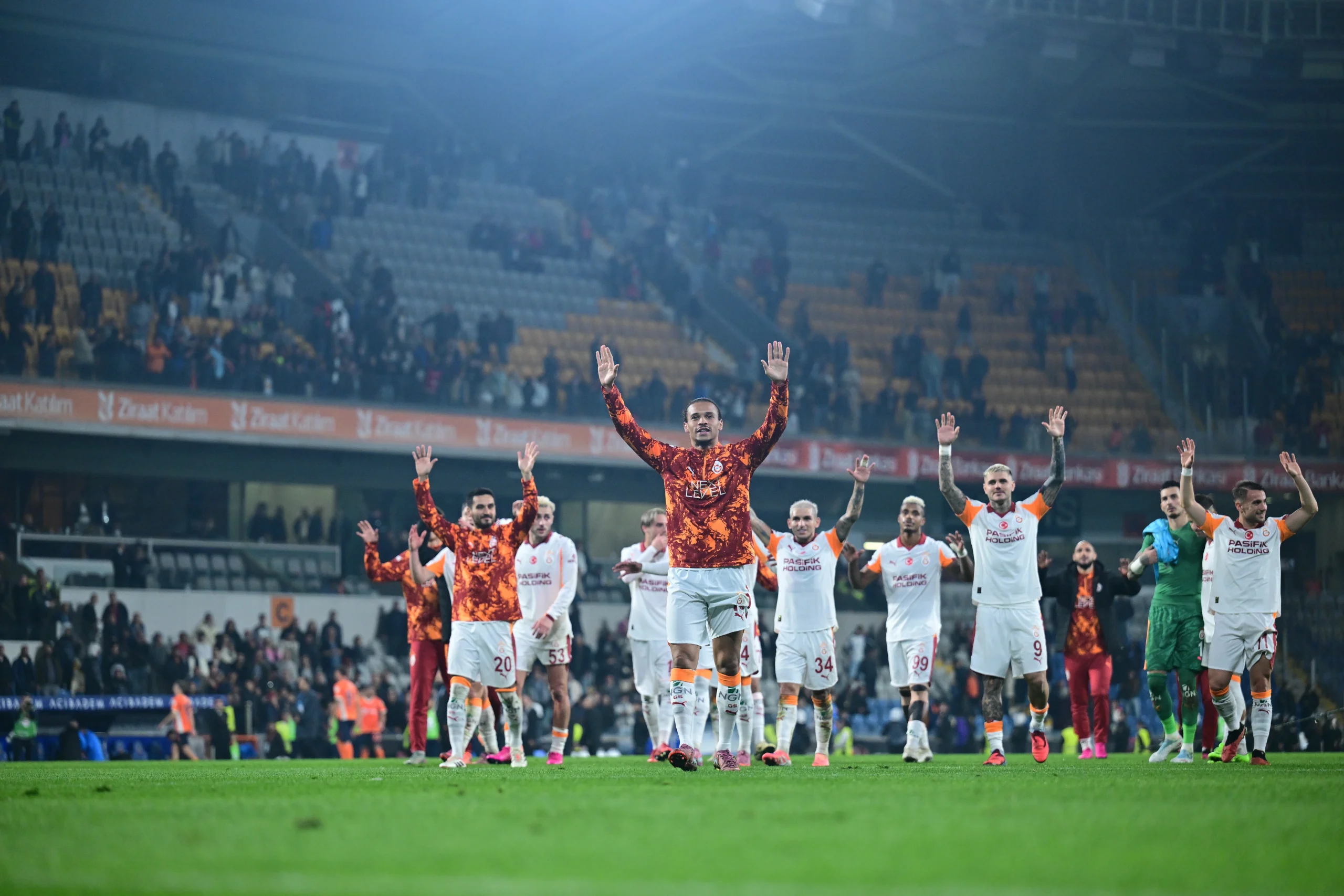 Süper Lig’de 9. haftaya damga vuran maçta Galatasaray, deplasmanda Başakşehir’i
