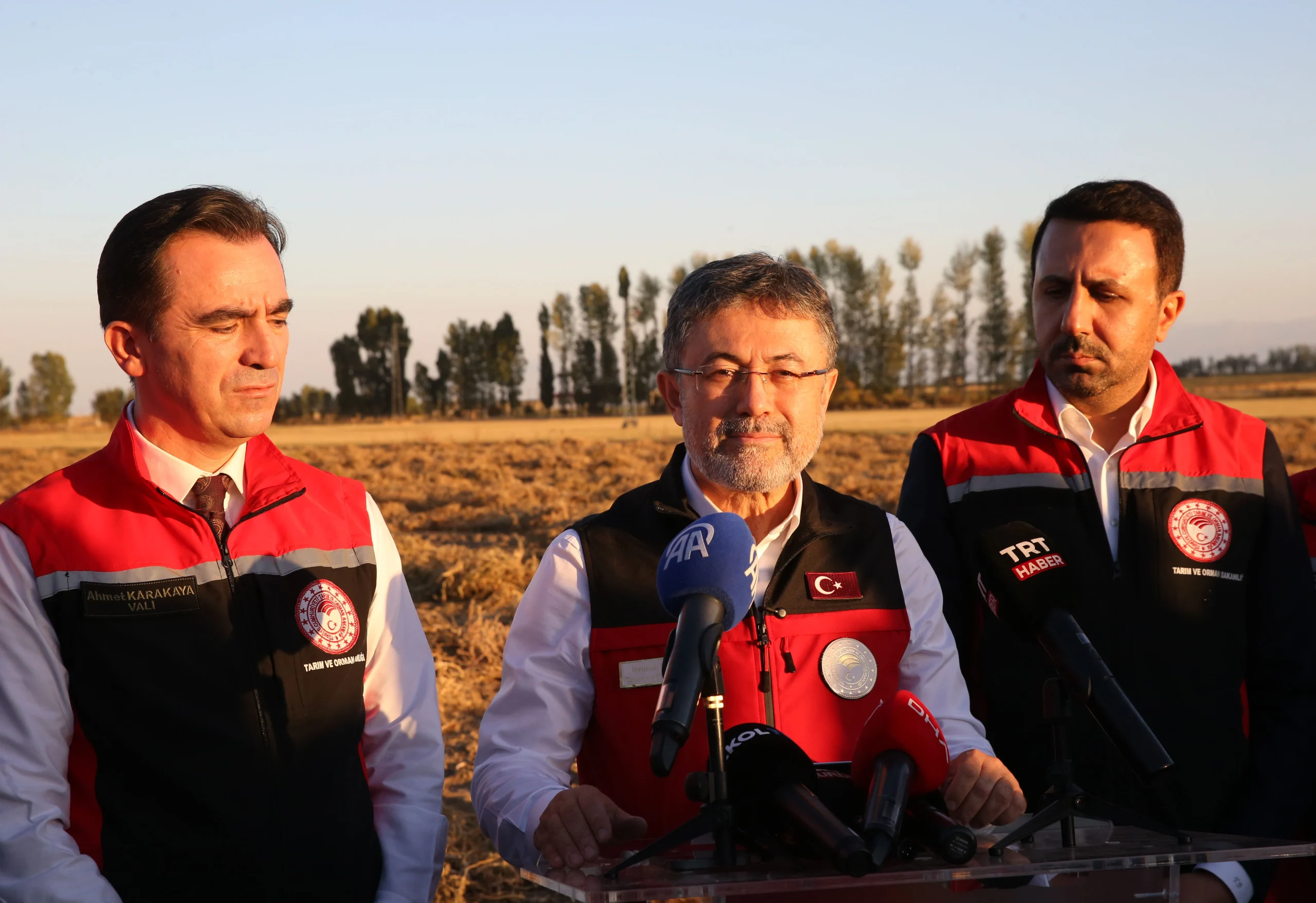 Tarım ve Orman Bakanı İbrahim Yumaklı, Bitlis’te kuru fasulye hasadına