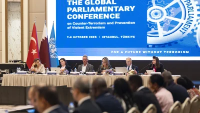 İstanbul’da düzenlenen uluslararası konferansta, terörle mücadelede yasama organlarının etkinliği ve