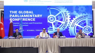İstanbul’da düzenlenen “Terörle Mücadele ve Şiddet İçeren Aşırılığın Önlenmesi” konulu