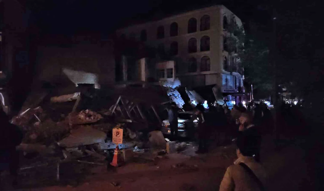 Balıkesir’in Sındırgı ilçesinde meydana gelen deprem sonrası 4 boş bina