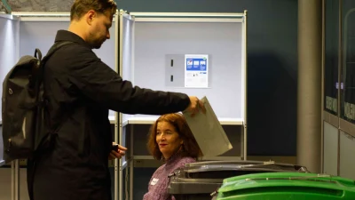 Hollanda’da seçmenler sandık başına gitti. 27 parti ve 1166 aday,