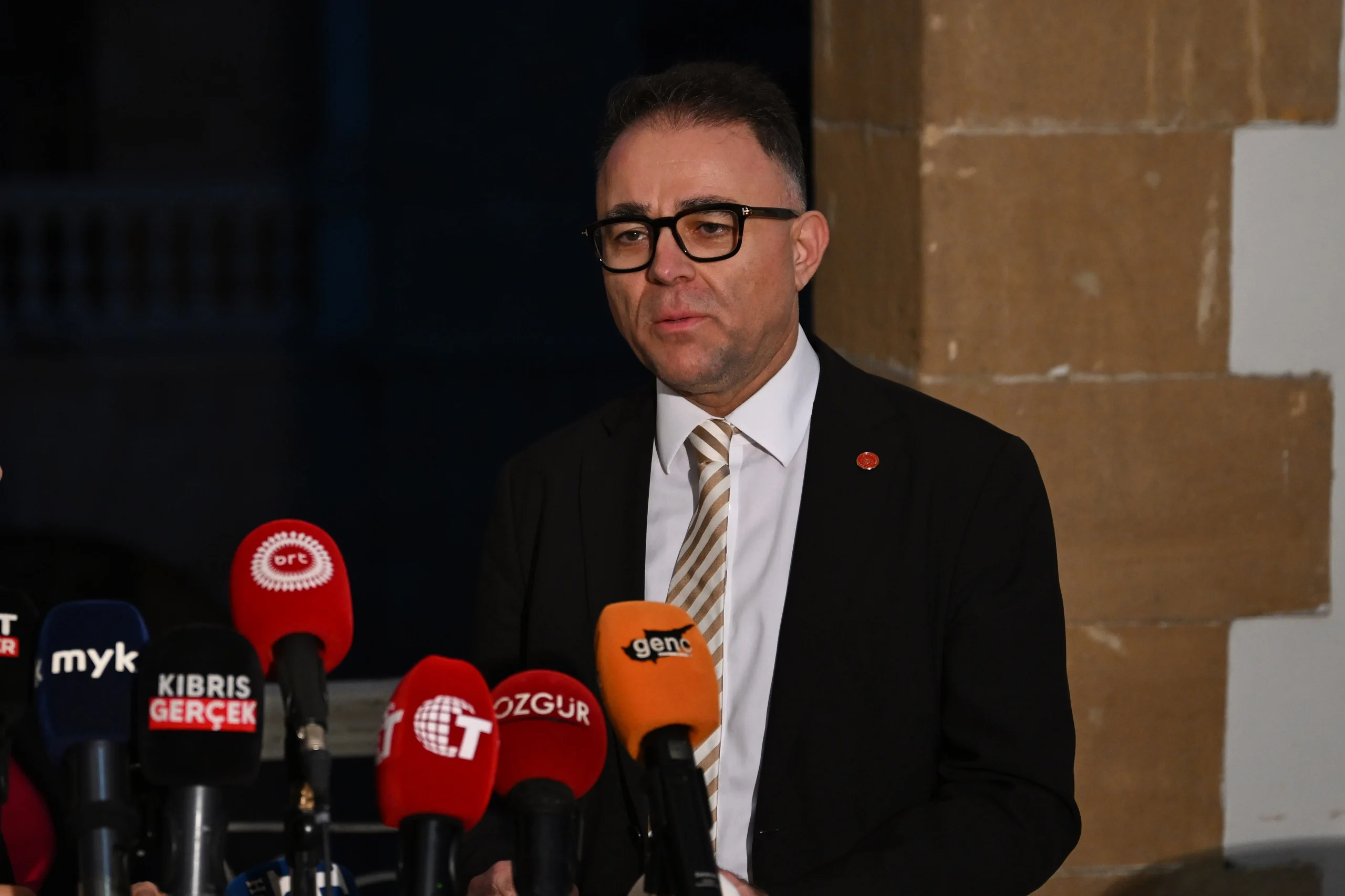 Kuzey Kıbrıs Türk Cumhuriyeti’nde yapılan seçimde Tufan Erhürman, ilk turda