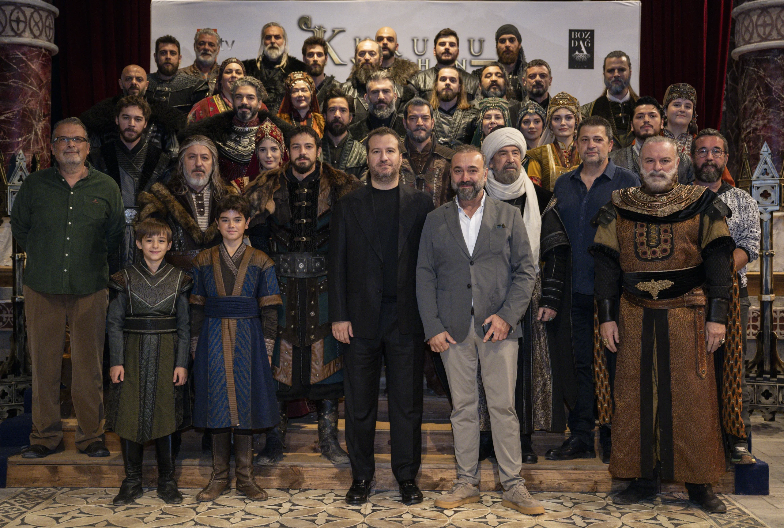 Mehmet Bozdağ imzalı "Kuruluş Orhan", Osmanlı'nın devletleşme adımlarını destansı bir