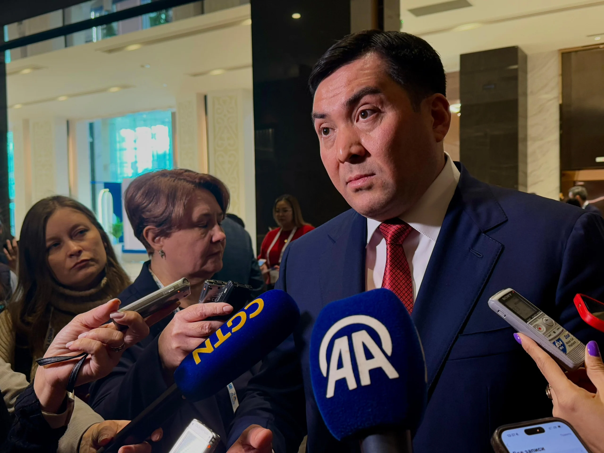 Kazakistan Enerji Bakanı Yerlan Akkenzhenov, BTC Petrol Boru Hattı’nın hem