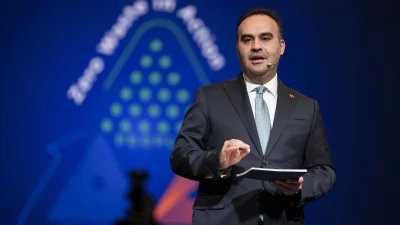 Bakan Kacır: “Yapay Zeka ile Sıfır Atık Hedefine Daha Hızlı Ulaşacağız” Sanayi ve Teknoloji Bakanı Mehmet Fatih Kacır, Sıfır Atık Forumu’nda