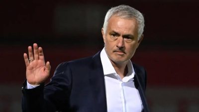 Mourinho’nun gözü Portekiz Milli Takımı’nda! Benfica teknik direktörü Mourinho’nun hedefi kulüp değil, Portekiz Milli Takımı.