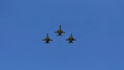 Muğla'nın Fethiye ilçesinde düzenlenen Ölüdeniz Hava Oyunları Festivali'nde F-16 savaş