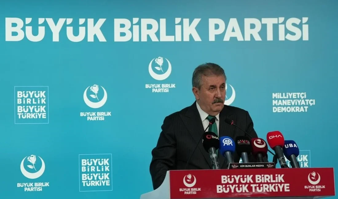 Destici: “Netanyahu ve Savaş Kabinesi Yargılanmalı” BBP Lideri Mustafa Destici, Gazze’de yaşanan sivil katliamların sorumlularının yargılanması