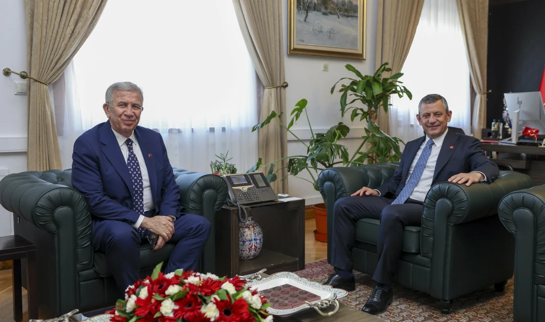 Özgür Özel’den Mansur Yavaş’a Destek: “Verilemeyecek Hesap Yok” CHP Genel Başkanı Özgür Özel, Mansur Yavaş'a yönelik başlatılan konser