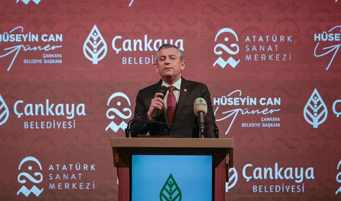 Özgür Özel: “İddianame Kanıtsız ve Havada Kalmış İddialarla Dolu” CHP Genel Başkanı Özgür Özel, iddianamenin siyasi saiklerle hazırlandığını ve