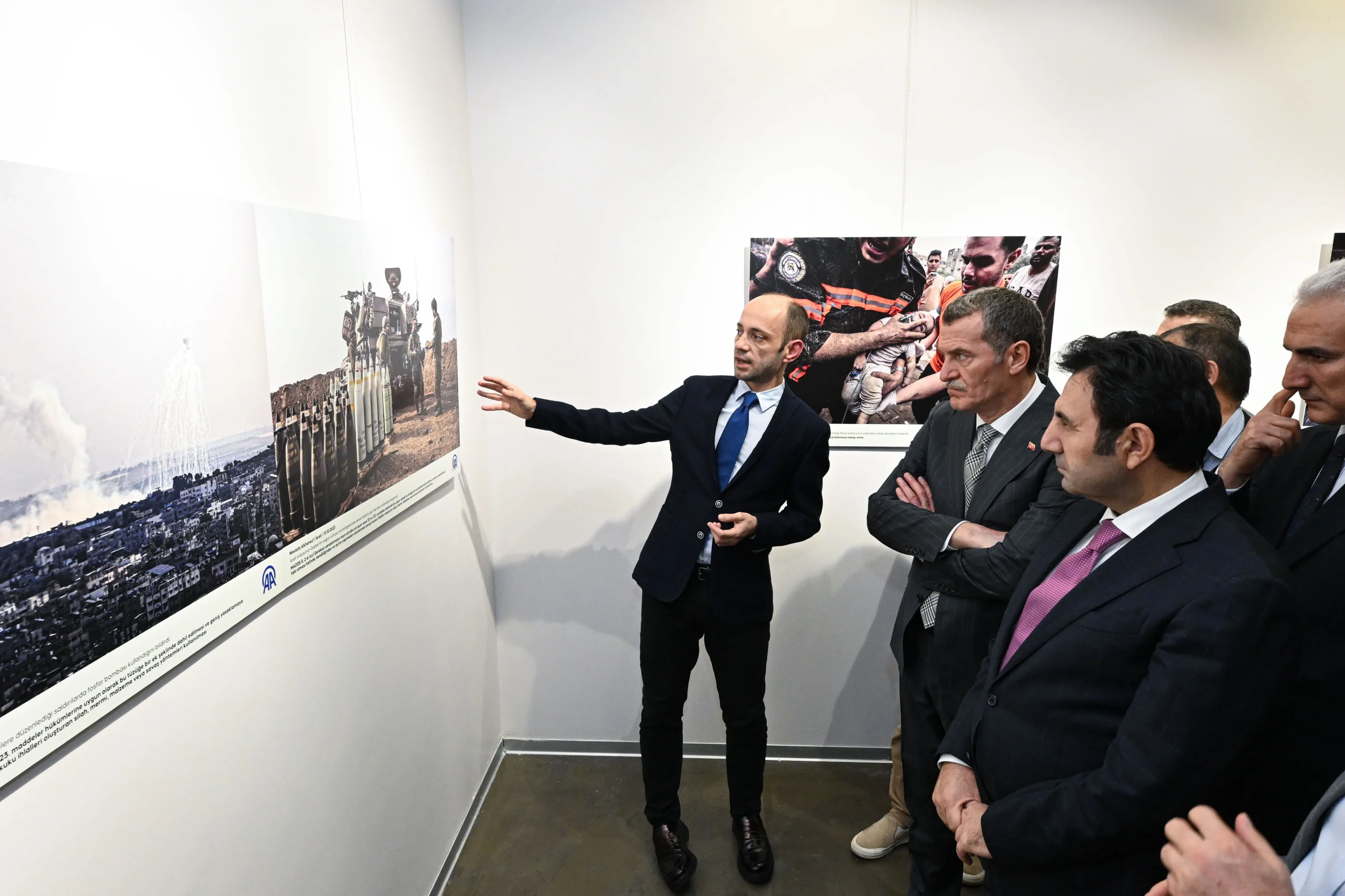 Zeytinburnu’nda açılan “Kanıt” İnsanlığın Evrensel Yıkımı Sergisi, Gazze’de yaşanan vahşeti