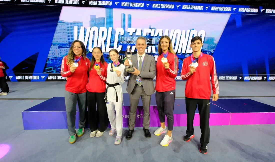 Türkiye, Çin’de düzenlenen Dünya Tekvando Şampiyonası’nda kadınlarda takım halinde dünya