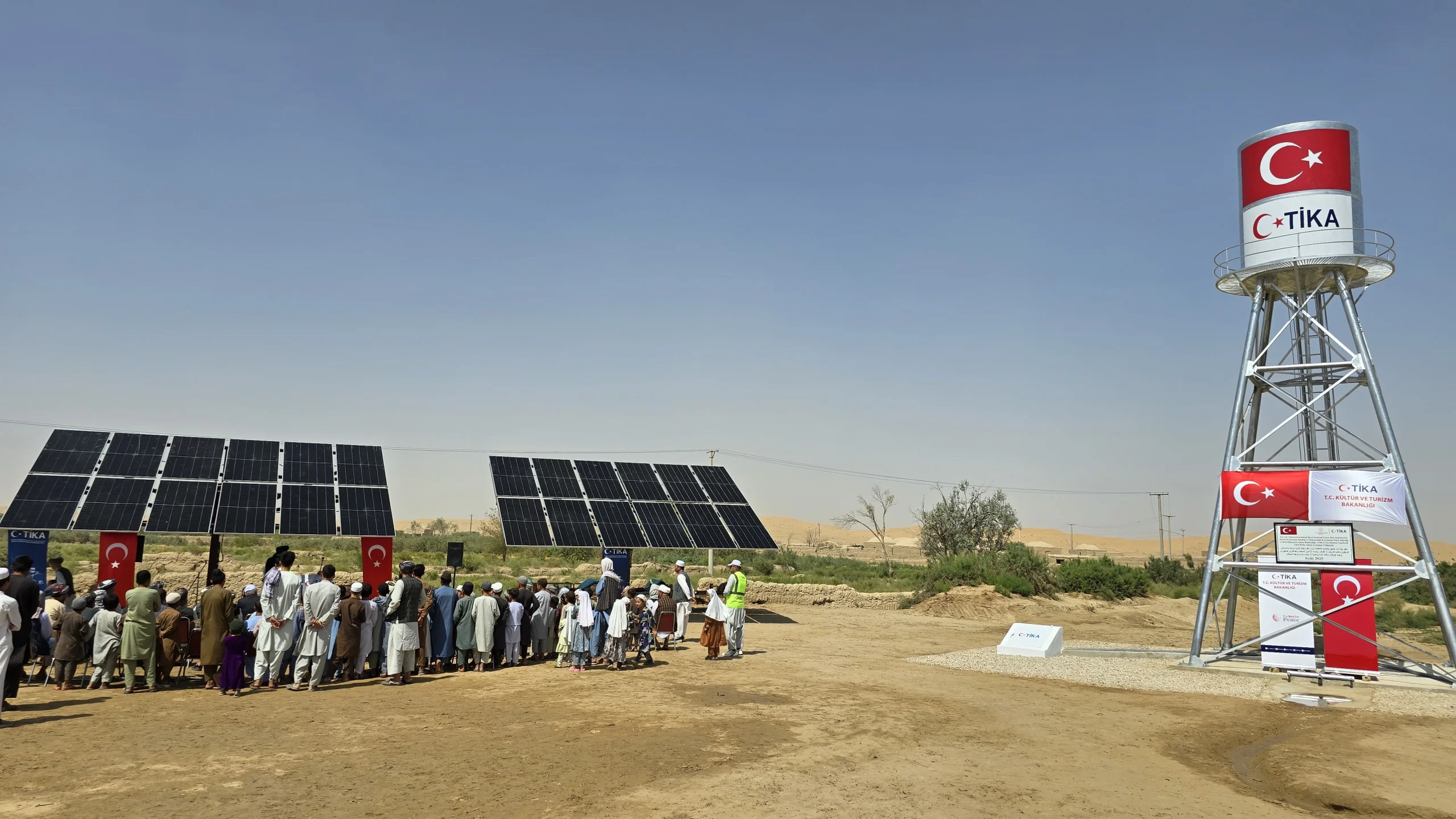 TİKA, Afganistan’ın kuzeyindeki Serbend Çeker köyünde 100 aile için güneş