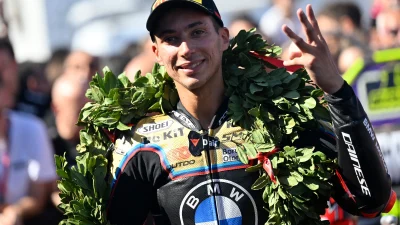 Toprak Razgatlıoğlu, Dünya Superbike’ta 3. Kez Zirvede! Toprak Razgatlıoğlu, 2025 Dünya Superbike sezonunun son yarışında 3. olarak