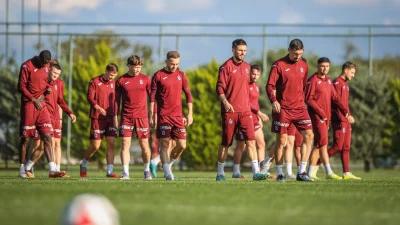 Trabzonspor, Rizespor Deplasmanı İçin Hazırlıklarını Sürdürüyor Bordo-mavililer, Süper Lig’in 9. haftasında oynayacakları Rizespor maçı öncesinde taktik