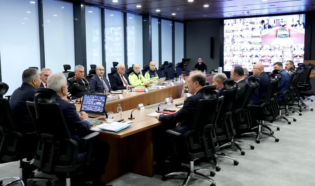 Trafik kazalarının önüne geçmek amacıyla işaretleme sistemleri sadeleştiriliyor, tüm illerde