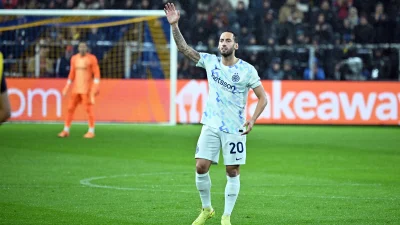 Şampiyonlar Ligi’nde Gollü Gece: Barcelona ve PSG Farklı Kazandı UEFA Şampiyonlar Ligi'nin üçüncü haftasında oynanan 9 karşılaşmada futbolseverler bol